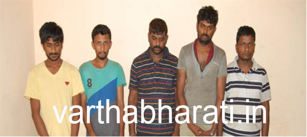 ಐವರು ಹೆದ್ದಾರಿ ದರೋಡೆಕೋರರ ಬಂಧನ